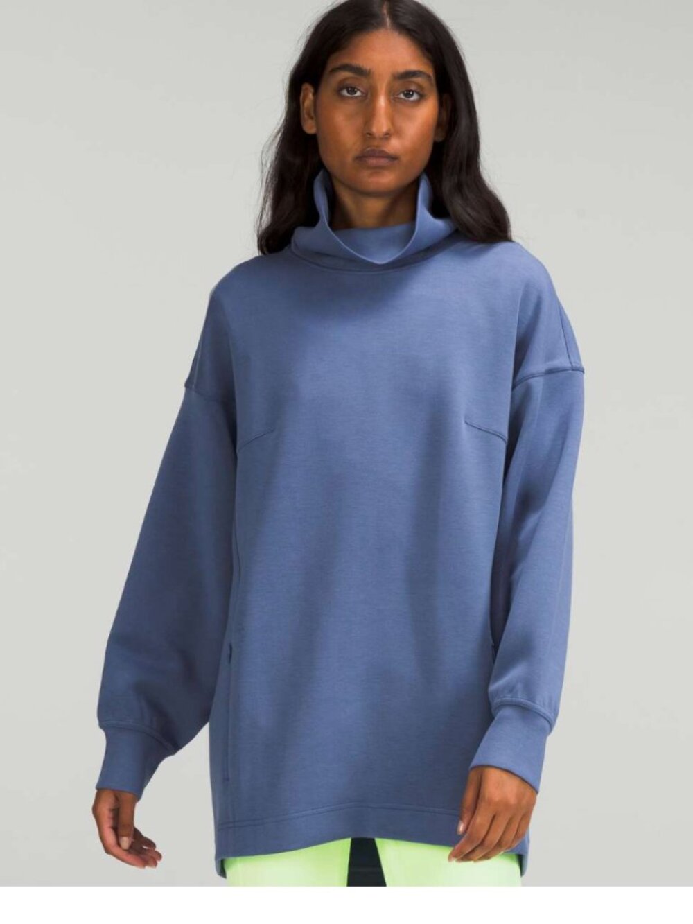 lululemon athletica Women's Blue Funnel Neck Sweatshirt